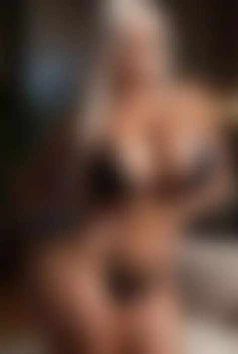 hugeass, curvy, curvybigass by sugarkhaos