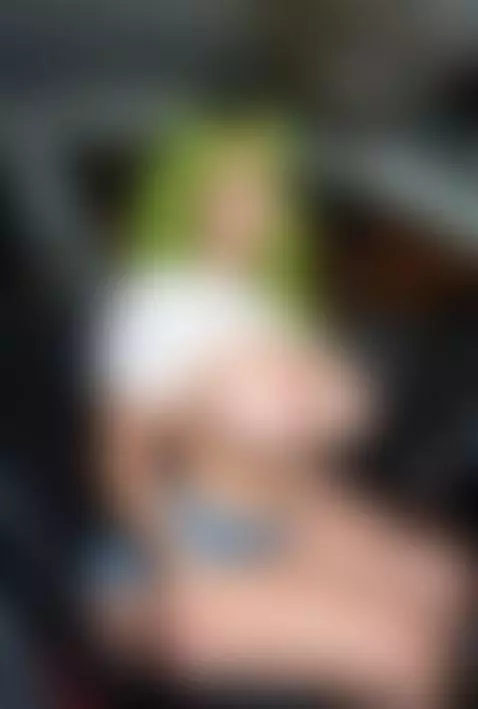 bustywoman, bigboobs, bigtits by sugarkhaos