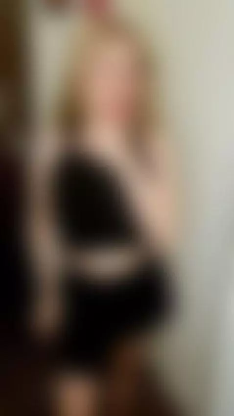 should i dance like this?? by darkfairygirl