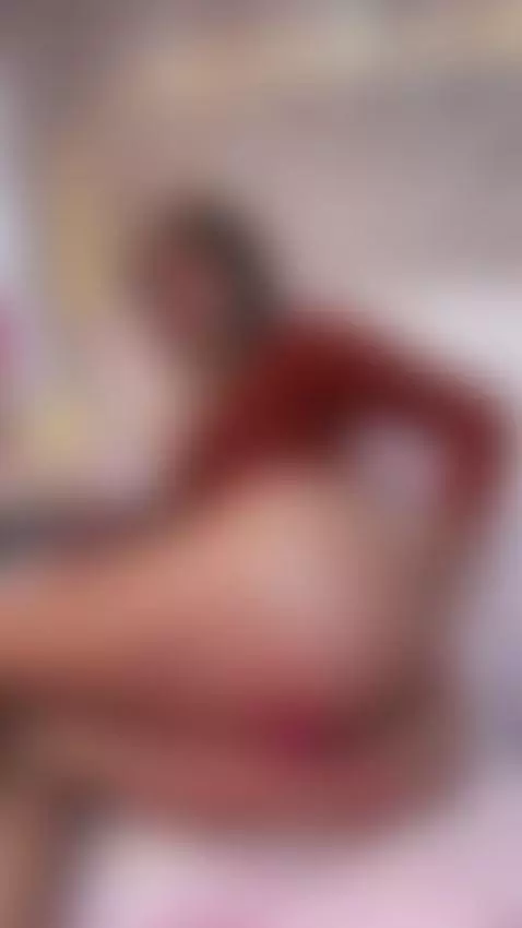 delicious model by emiliacollins