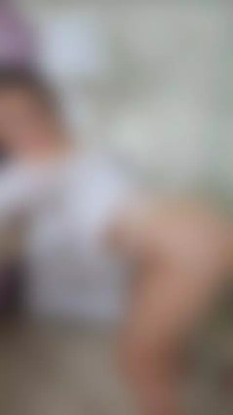 sexy and hot by emiliacollins