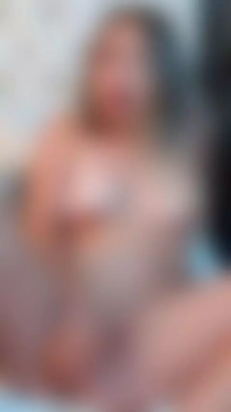 latina sensual by emiliacollins