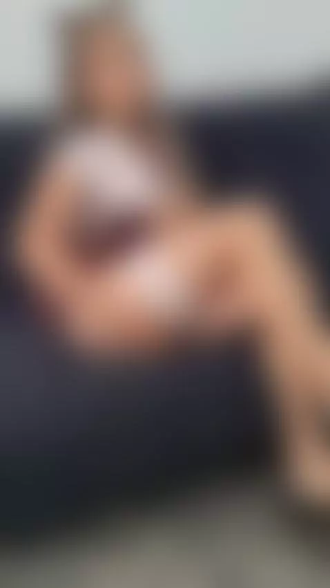 latina hot by emiliacollins