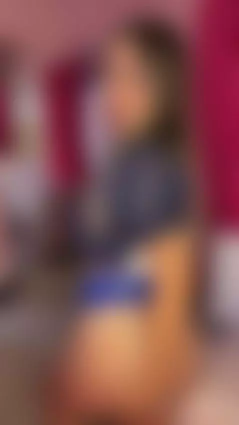 latina hot by emiliacollins