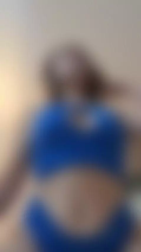 perfect body by emiliacollins