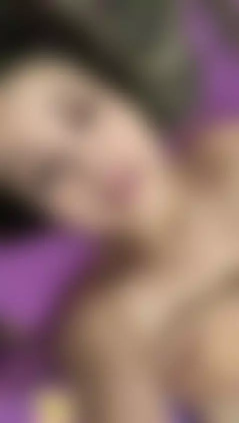 blonde hot by emiliacollins