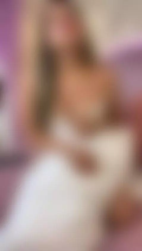 sexy girl by emiliacollins