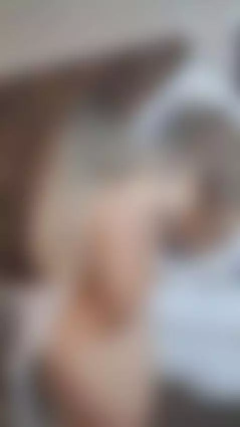 There’s nothing hotter than a woman who knows exactly how to... by emiliacollins