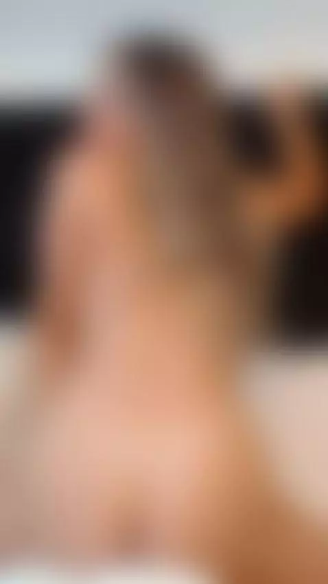 The way my body moves… hypnotic, erotic, and all for you 😏🔥 by emiliacollins