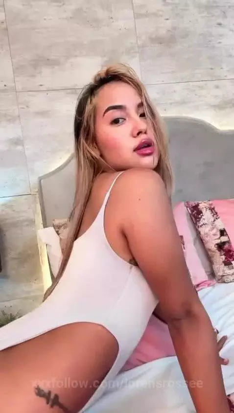 Hey!! HI... by lorensrossee