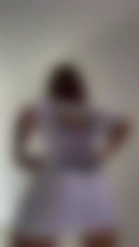 Back turned in my favorite shirt 😏🍑 Slow-motion twerking 🔥 F... by kattyroldan