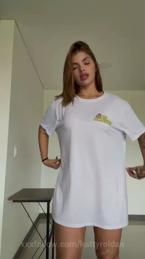 Front view in my oversized shirt 😍✨ Stretching it to show of... by kattyroldan