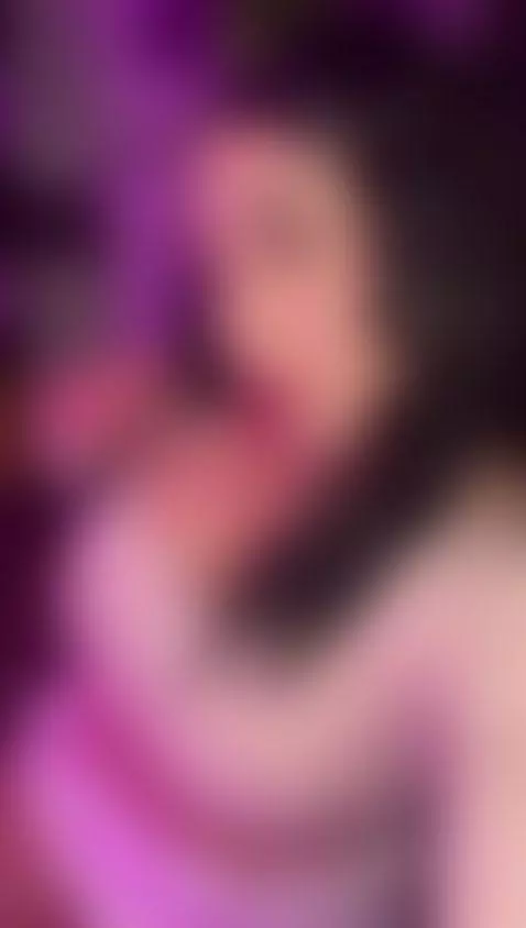 Do you love me? I'm On right now by zoe-backer