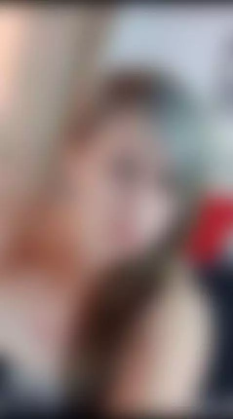 show hot by monnycassius