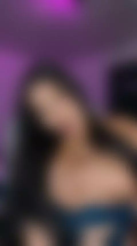 latina, brunette, ebony by miiss-greyy