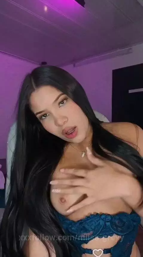 latina, brunette, ebony by miiss-greyy