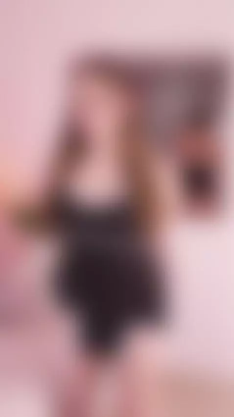 Did you manage to see? 🫣 by milkyy-mia