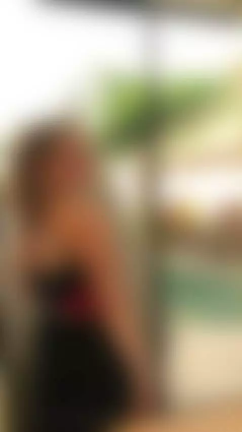 Write a compliment that makes me smile 🥰 by milkyy-mia