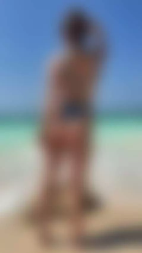 Wanna swim? 🌊 by milkyy-mia