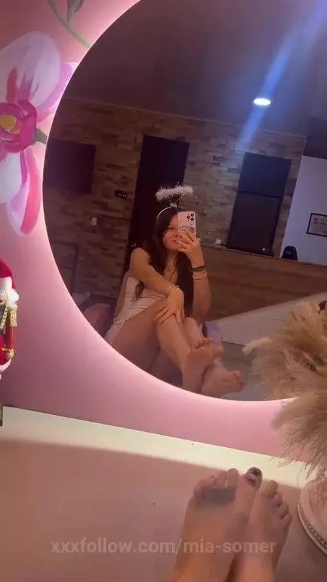 angel, legs, sensual by mia-somer