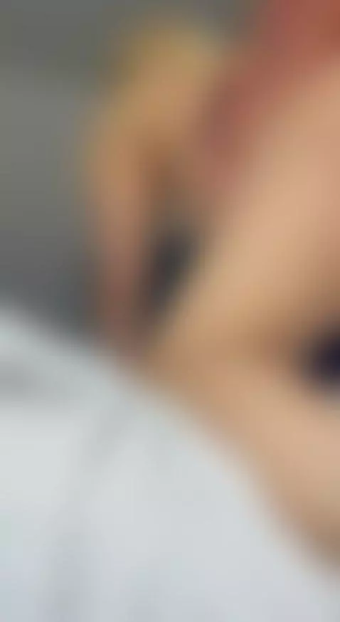 me pide q la grave en la primera sita by younglionn