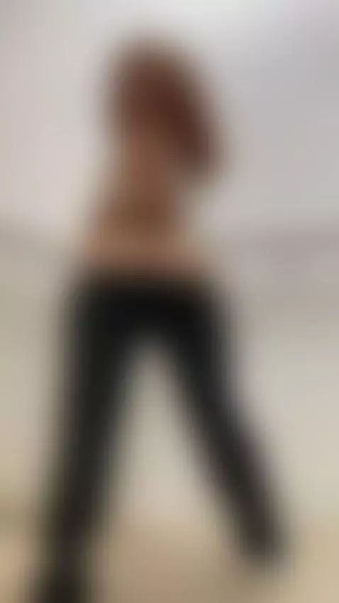 Does it turn you on that I get naked in public? 💦 by malulopez