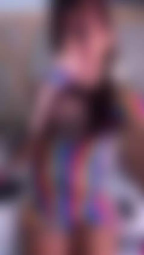 Warming up to give a spectacular show 🥵 💦 by hot-littlechill