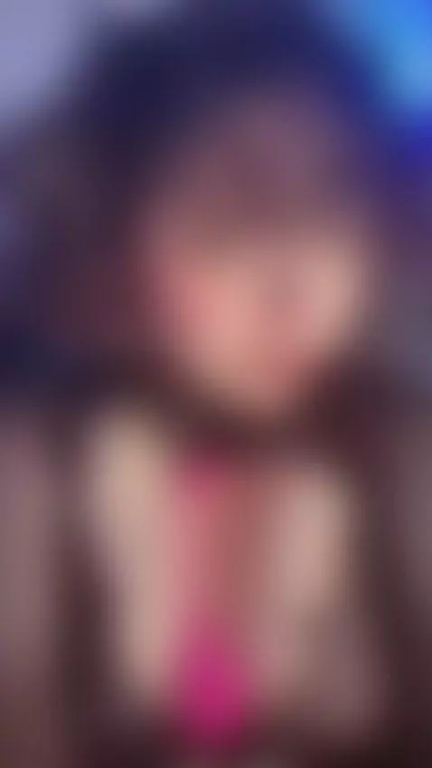 "Sígueme y entérate de mis shows secretos 💖"  https://es.cha... by sweetrosi