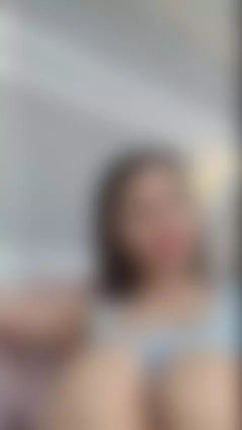 My feet are ready to play with you... by oliviaclarck