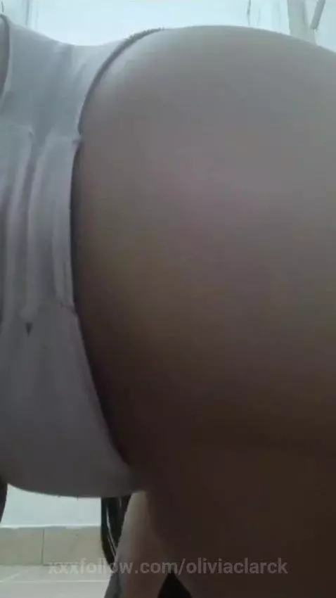 Playing with myself makes me hotter. by oliviaclarck