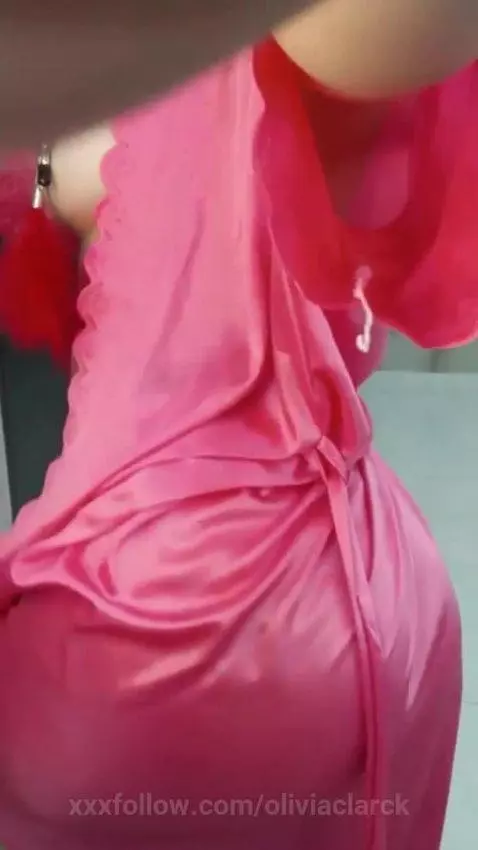 An irresistible body... for you. by oliviaclarck