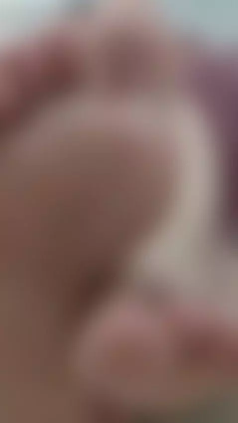 My toes slide with desire... by oliviaclarck