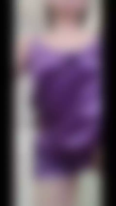 My hips move slow ... by oliviaclarck