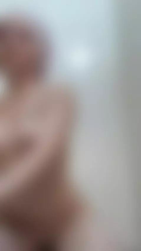 Rising my body and that you see me do it, it is exciting by oliviaclarck