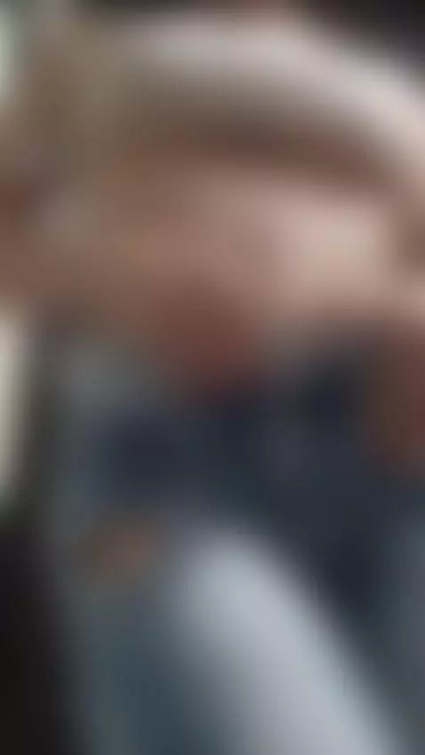 Not just my gaze is tempting ... look below by oliviaclarck