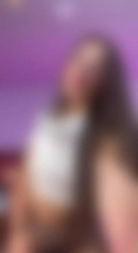 Heelo there💜🤭 by brunettee-1