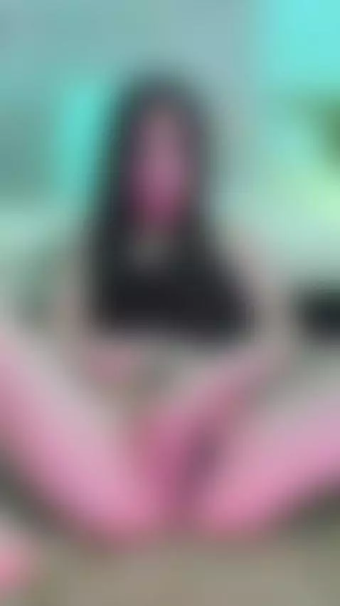 I start out smooth, but you know I end up a mess.🥵🔥 by kate-evans1