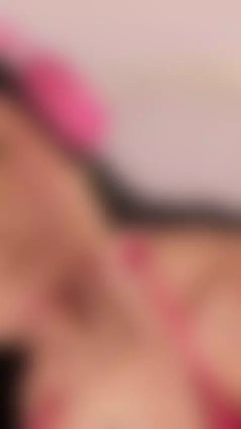 I want you to suck my feet by lindaslatinas