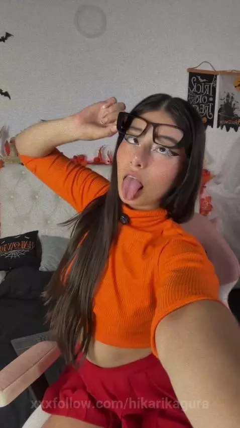 En línea https://es.stripchat.com/dark_angelx_ y https://cha... by hikarikagura