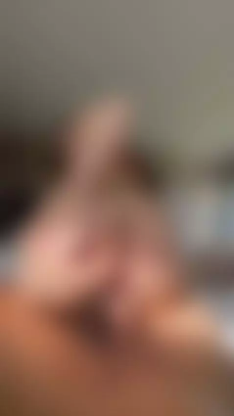 que rico montar en tu polla by emaribeiro