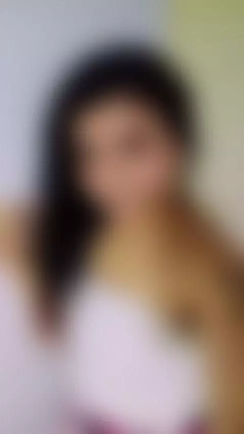 latinas, brunette by evandra88