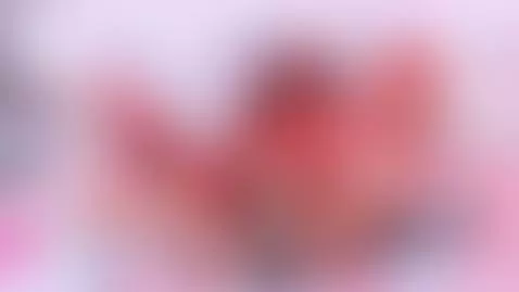 "I have open legs ... and the camera on by briannaroses