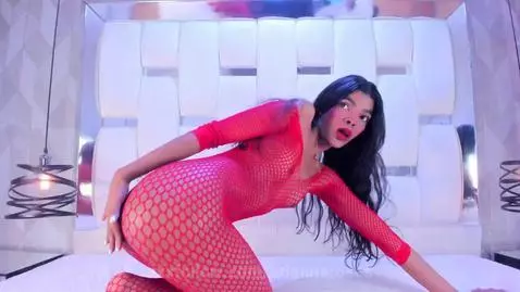 Sensual burning body wishes to be hit without merciless for ... by briannaroses