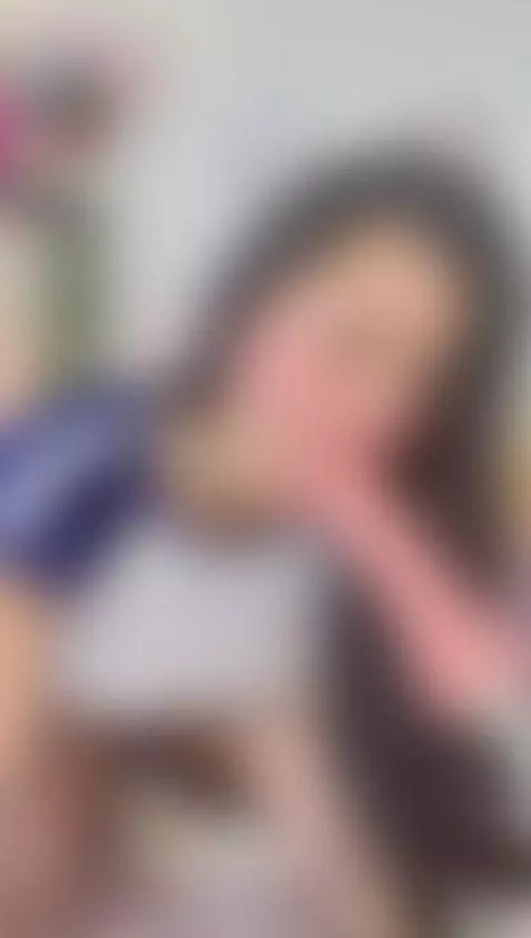 Un poco atraviesa by emiilyschoopper