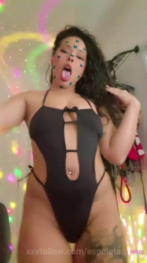 (｡◕‿◕｡) Follow me baby (◡‿◡✿) > by espuleta