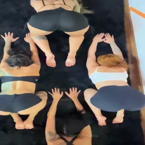 (°◡°♡) There's a new video on my official website, come in a... by espuleta