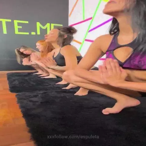 (°◡°♡) There's a new video on my official website, come in a... by espuleta