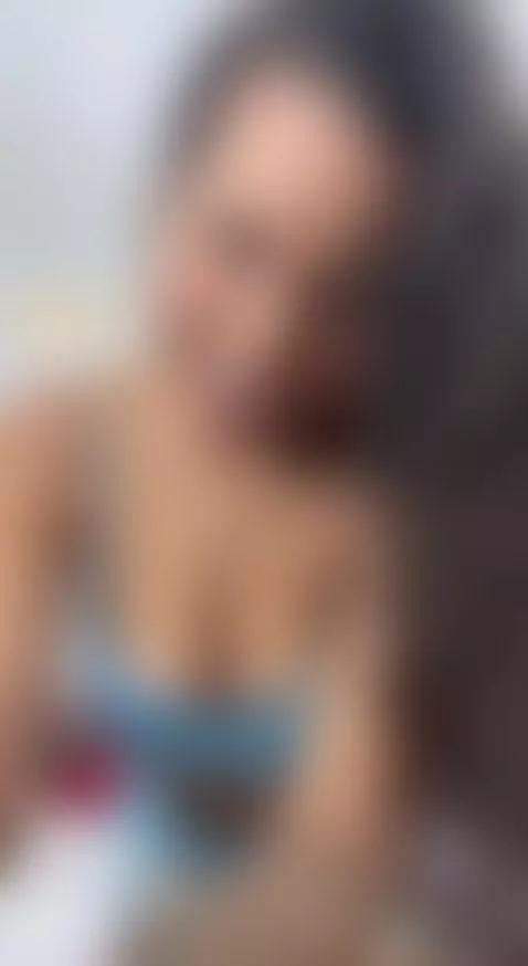 Remember - I go live every day of the week - link in bio! Fo... by espuleta