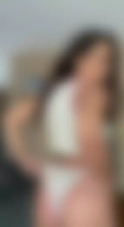 Remember - I go live every day of the week - link in bio! Fo... by espuleta