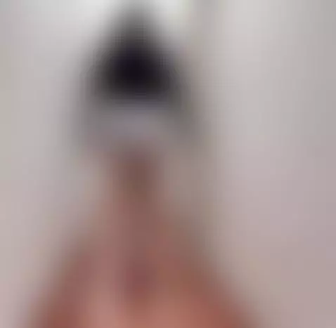 Would you like to see what's under my skirt? #bigass by angyriveraof